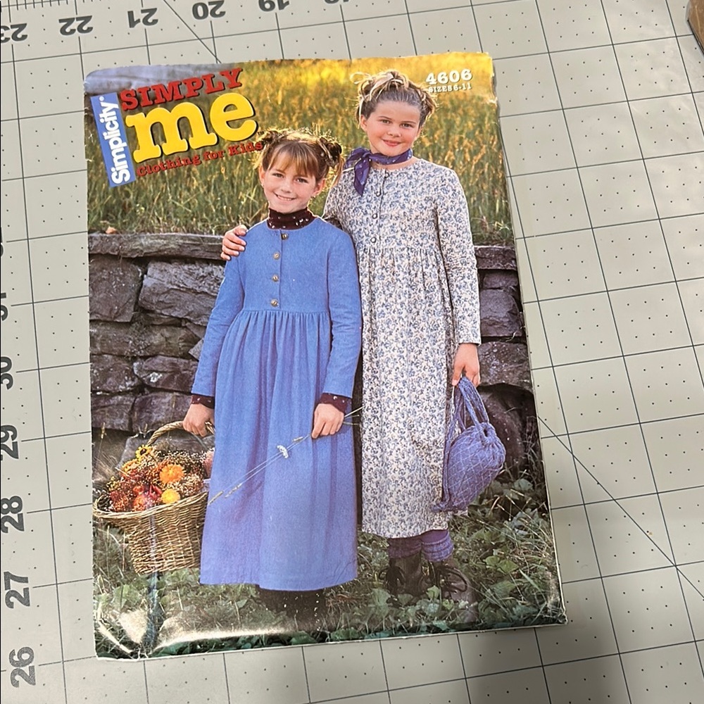 Simplicity Simply Me Pattern 4608 Girl dress & backpack sizes 6-11 Uncut